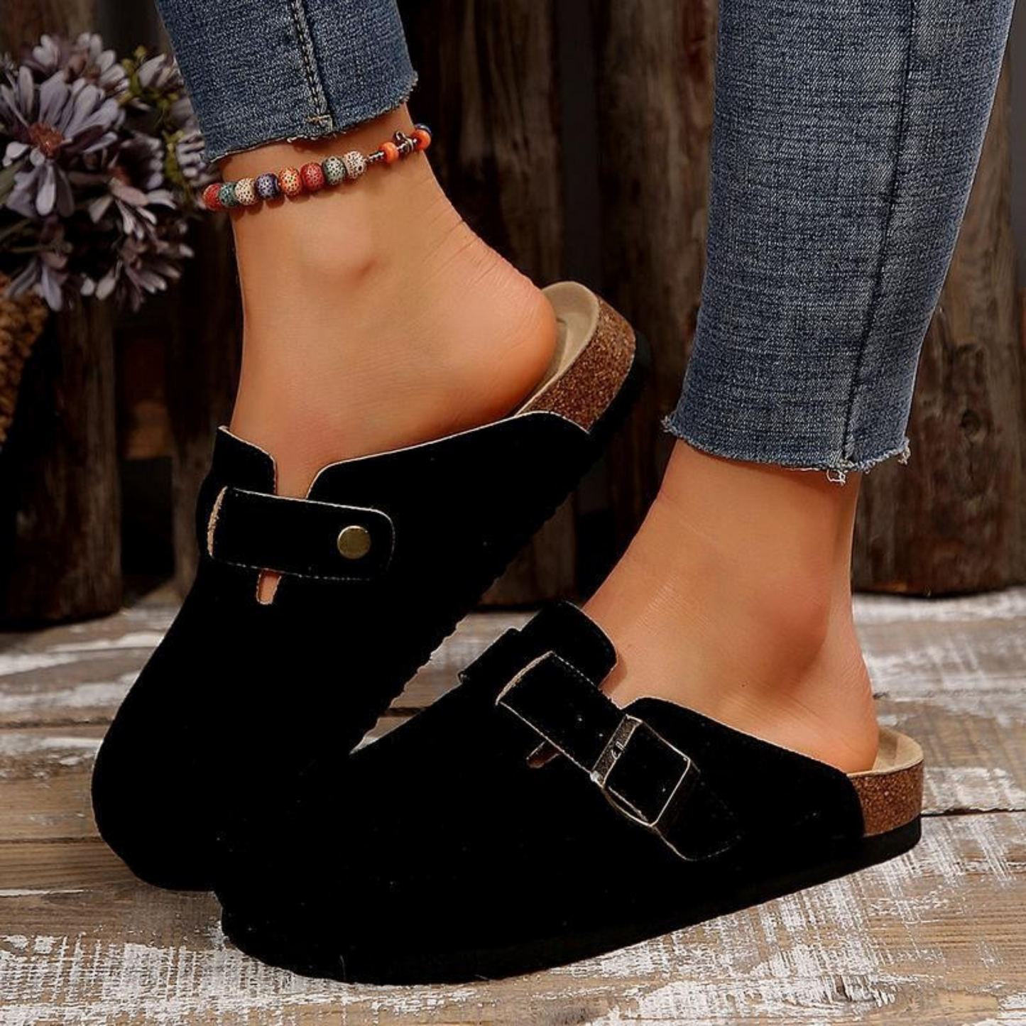 UrbanLoft Clogs