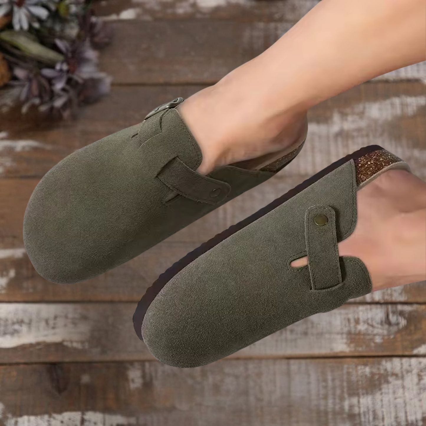 UrbanLoft Clogs
